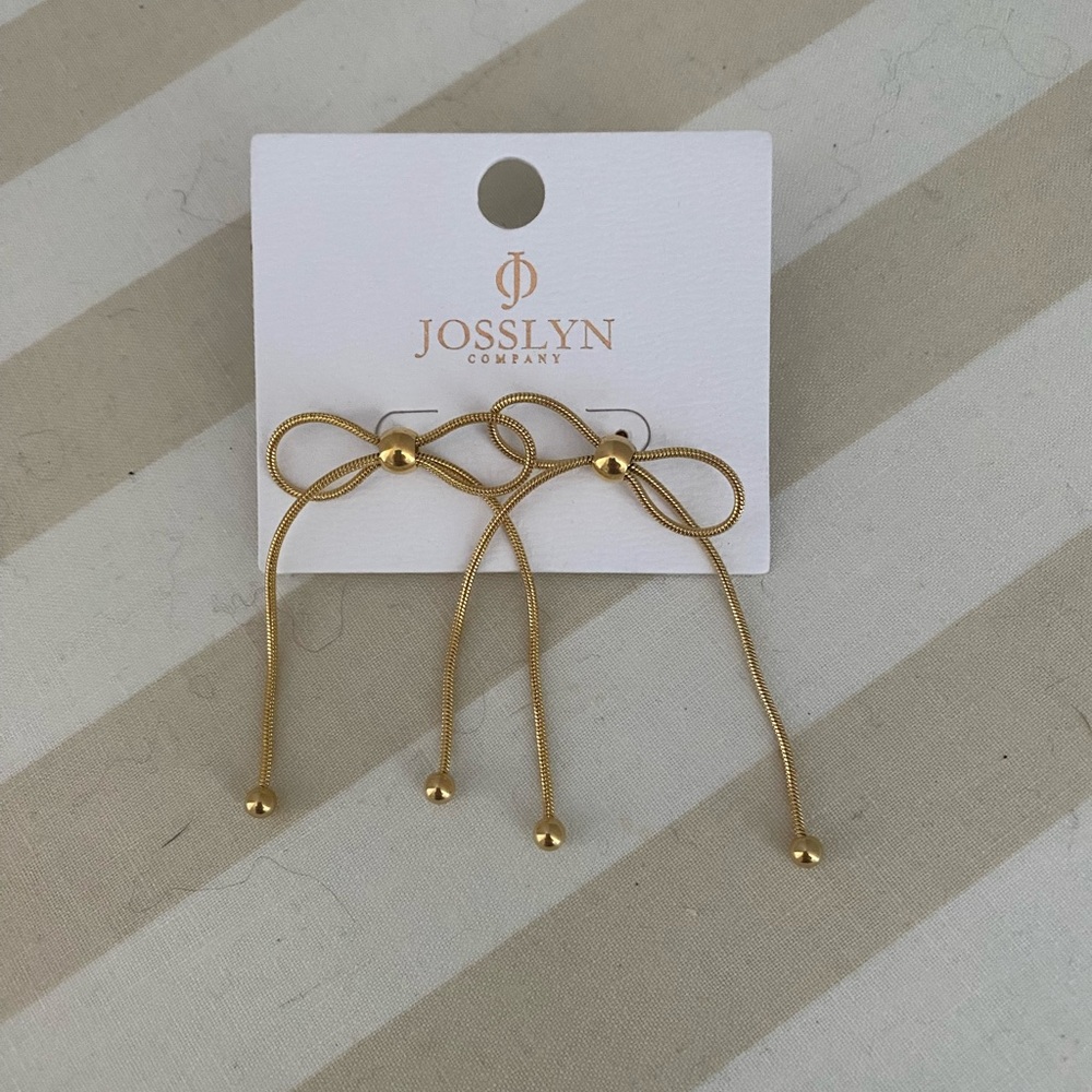Josslyn Gold Bow Earrings